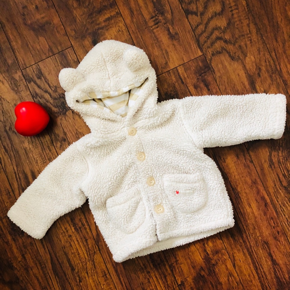 Pumpkin patch brand 3-6 month sweater